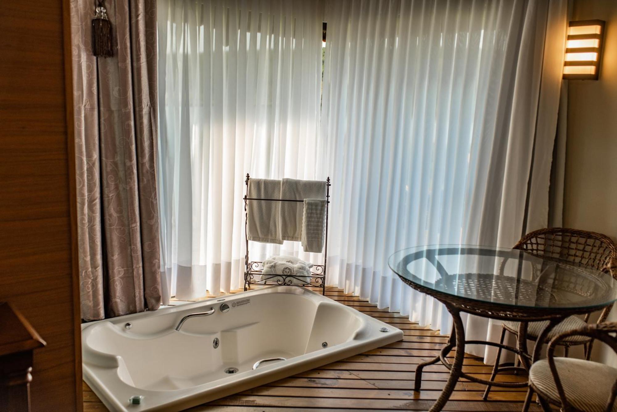 Vira Charme Resort Fernandes Pinheiro Zewnętrze zdjęcie